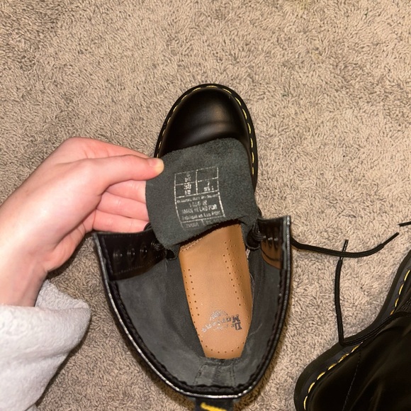 Dr. Martens - Picture 4 of 6